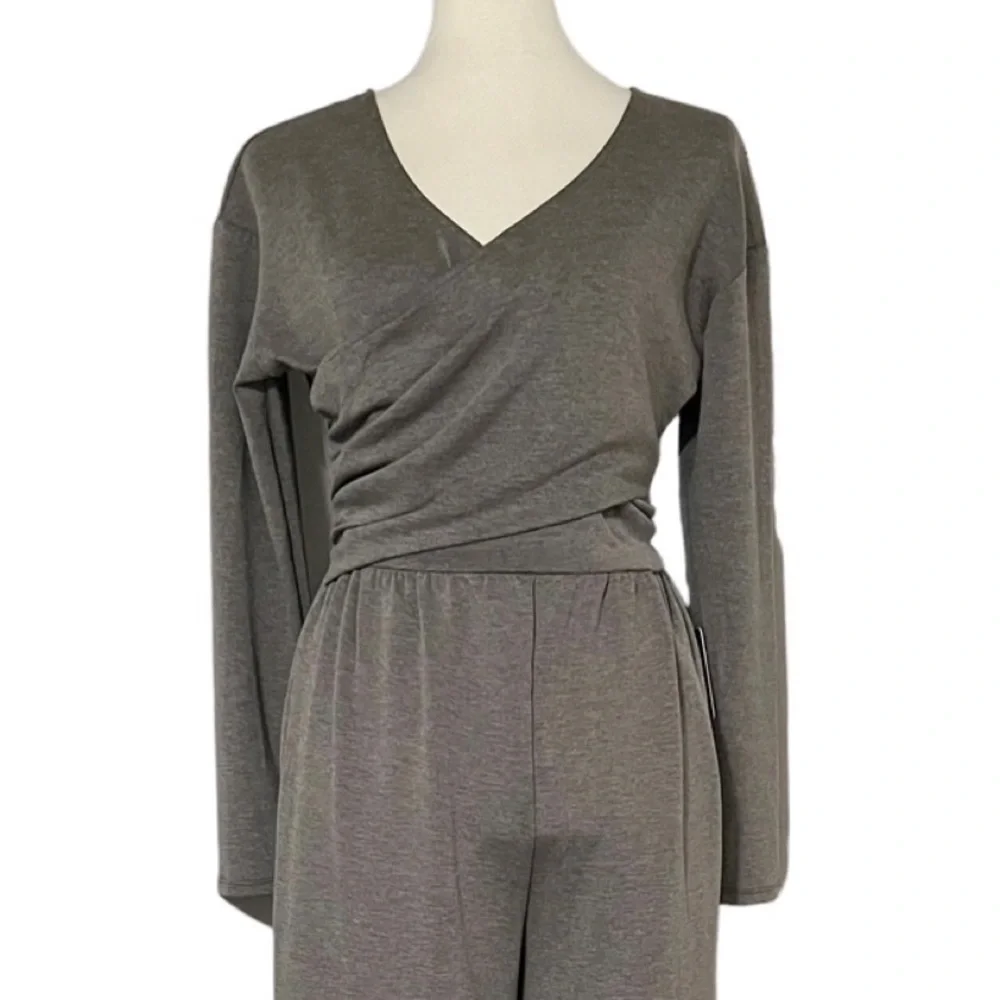 Express Luxe Lounge Long Sleeve Surplice Wide Leg Jumpsuit‎